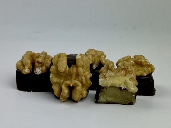 Mørk chokolade m. Marcipan og valnød