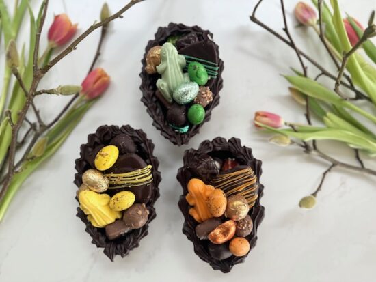 Påskeæg m. mørk chokoladeskal og fyldt chokolade